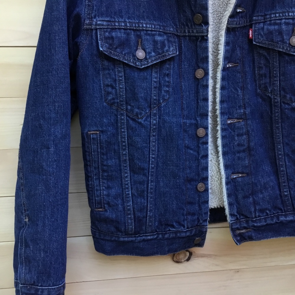 💥SOLD💥Levi’s Truckers Denim Jean Jacket S - Picture 3 of 8